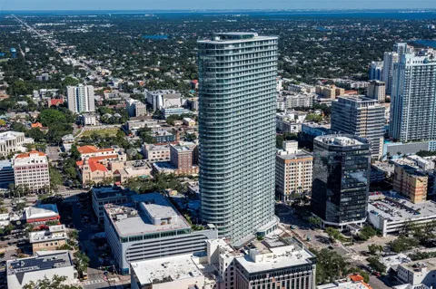 400 CENTRAL AVENUE #901