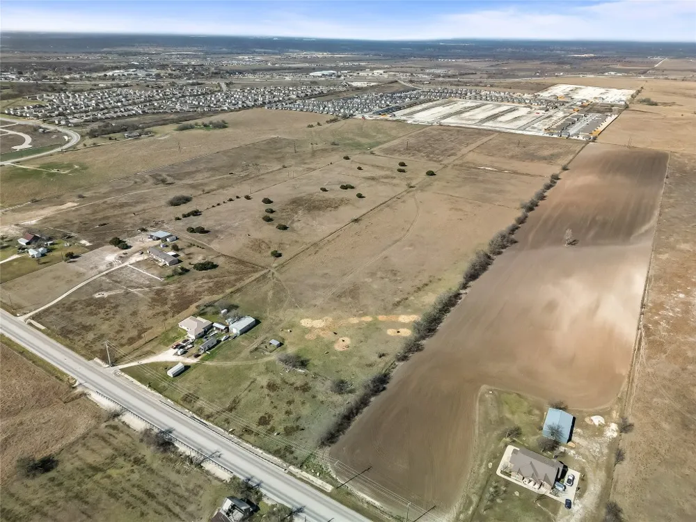 1351 E FM 487 Jarrell, TX 76537