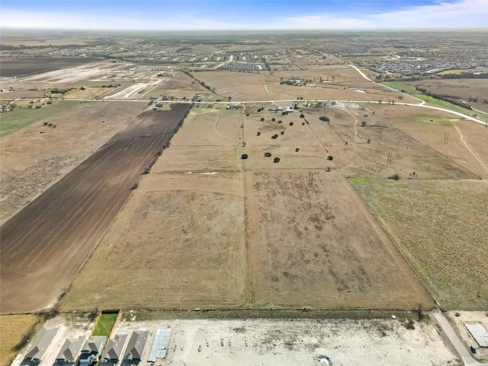 1351 E FM 487 Jarrell, TX 76537