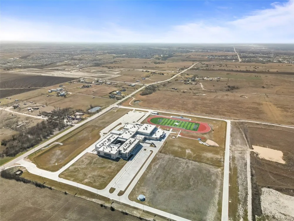 1351 E FM 487 Jarrell, TX 76537