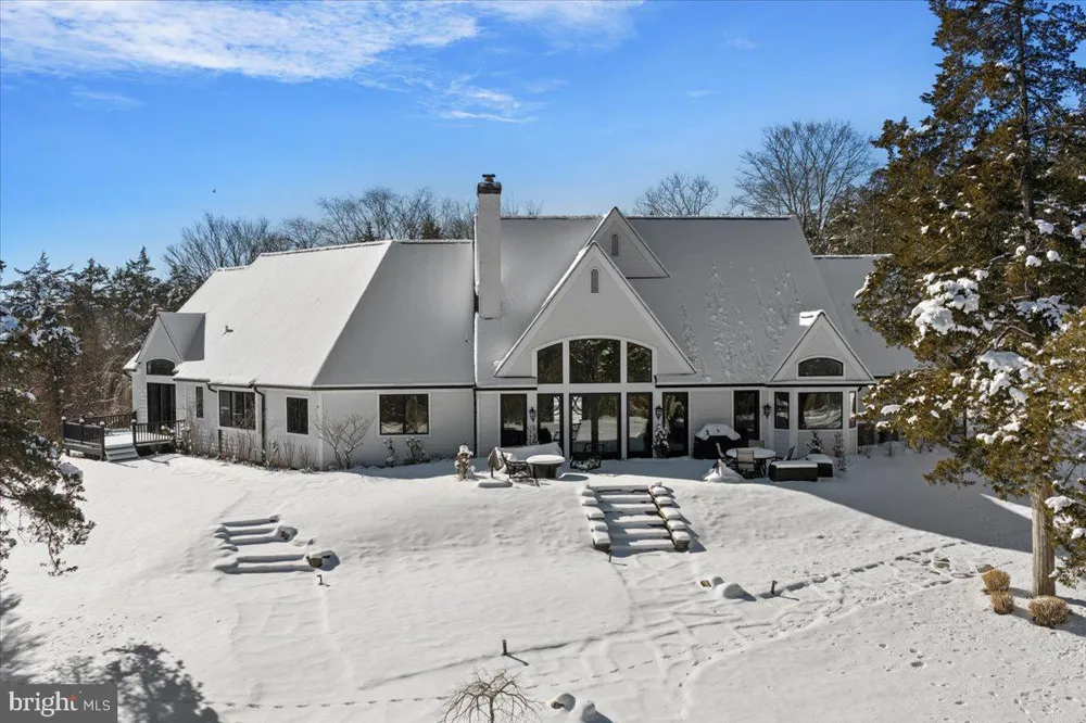 2 CEDAR LANE Erwinna, PA 18920