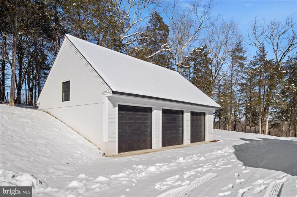 2 CEDAR LANE Erwinna, PA 18920