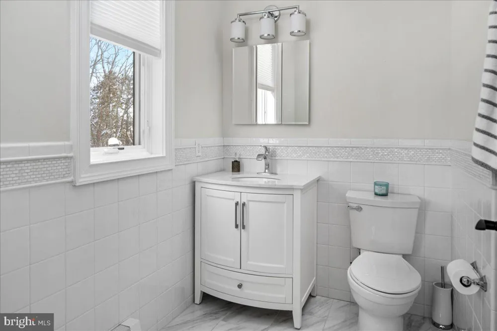 2 CEDAR LANE Erwinna, PA 18920