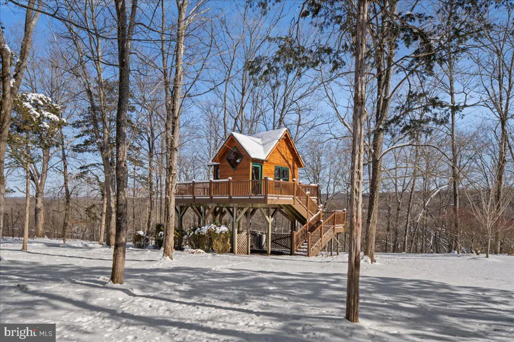 2 CEDAR LANE Erwinna, PA 18920