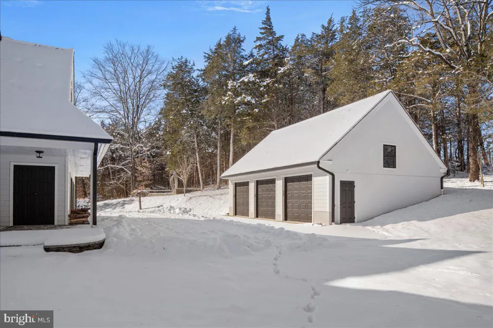 2 CEDAR LANE Erwinna, PA 18920