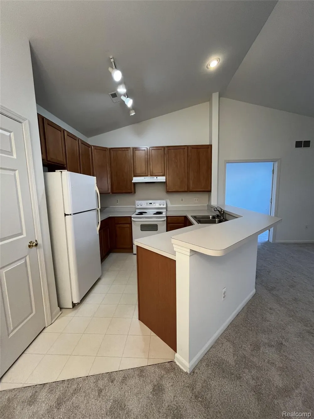 8133 Autumn Woods Trail