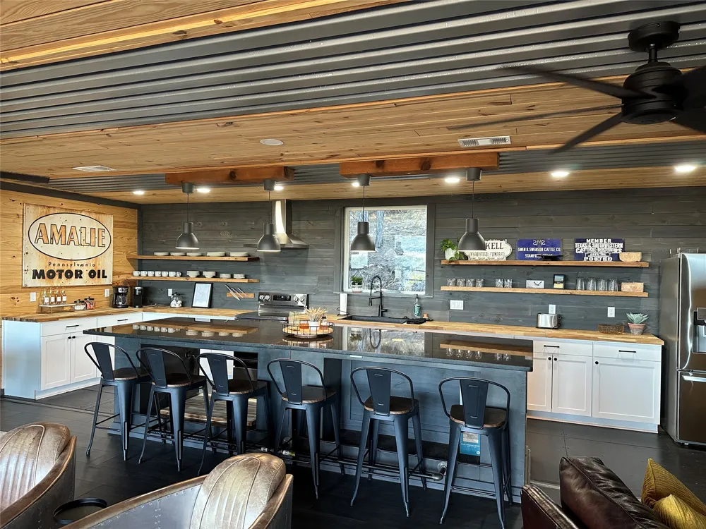 18800 US HWY 180 Strawn, TX 76429