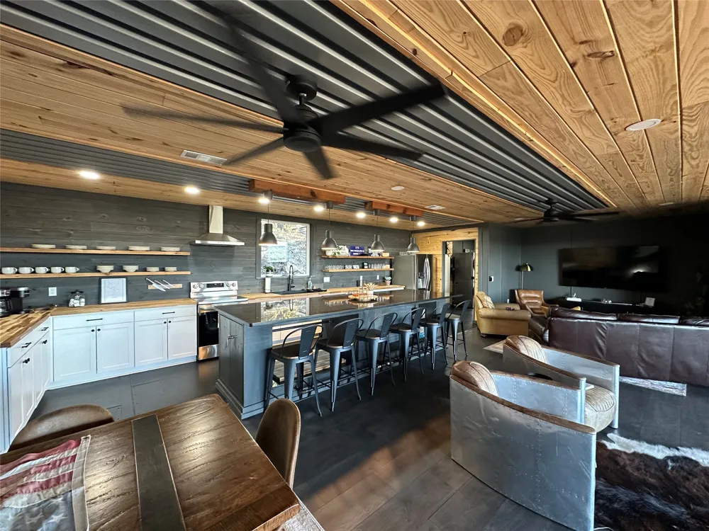 18800 US HWY 180 Strawn, TX 76429