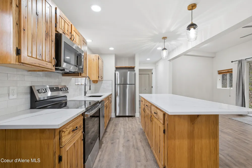 43143 Riverview Drive #APT 8 Kingston, ID 83839