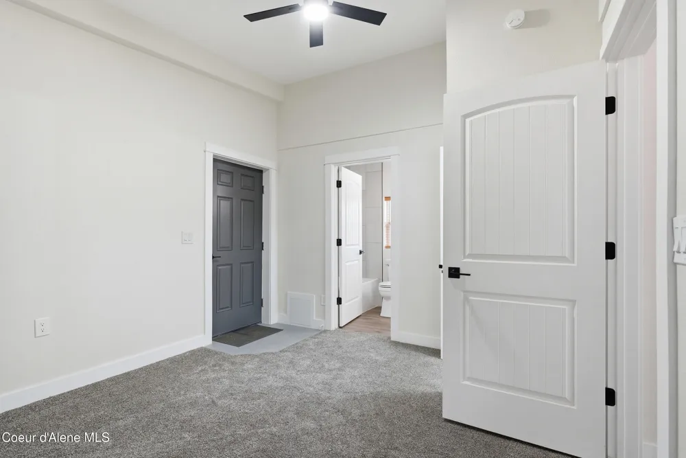 43143 Riverview Drive #APT 8 Kingston, ID 83839