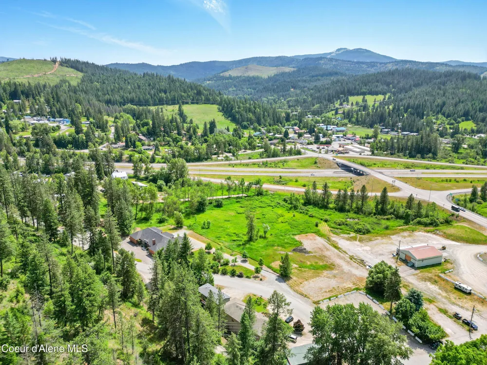 43143 Riverview Drive #APT 8 Kingston, ID 83839
