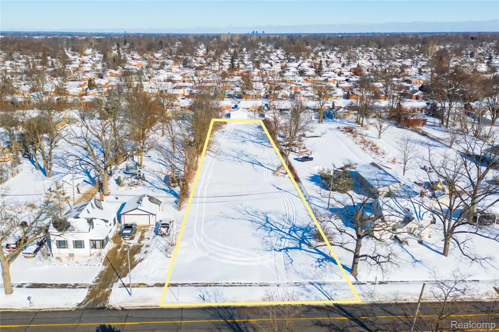 33152 Ann Arbor Trail