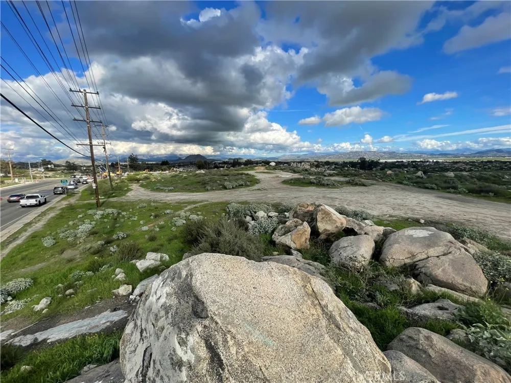 Hwy 74 Perris, CA 92570