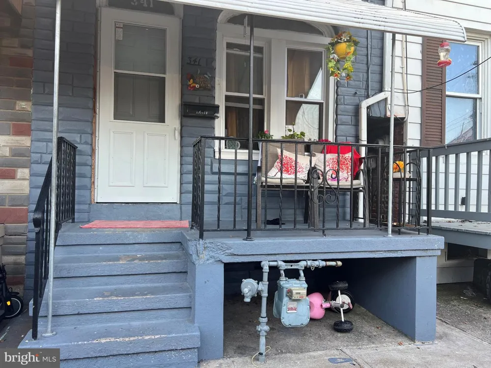 341 S 9TH STREET Reading, PA 19602