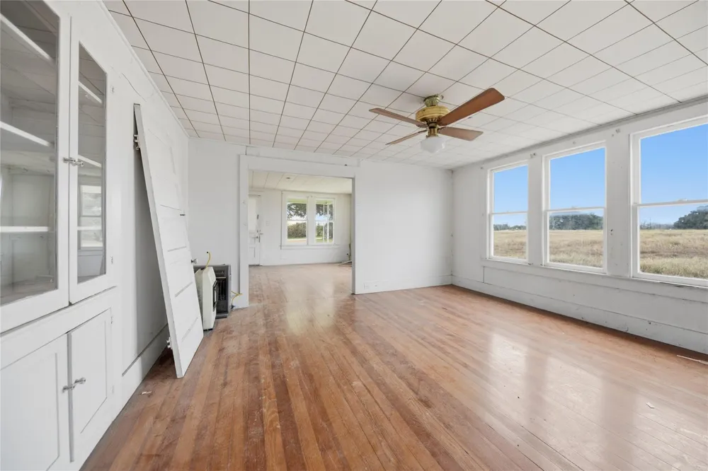248 County Road 378 Hallettsville, TX 77964