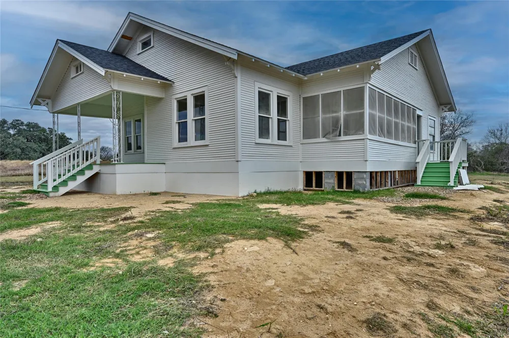 248 County Road 378 Hallettsville, TX 77964