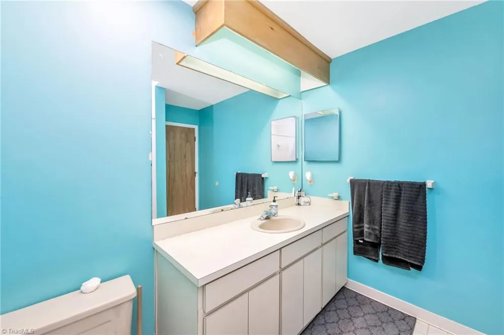 931,935 Don Bare Road Jefferson, NC 28640