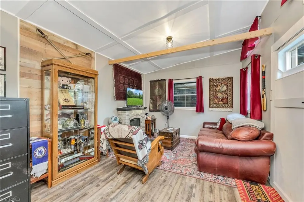931,935 Don Bare Road Jefferson, NC 28640