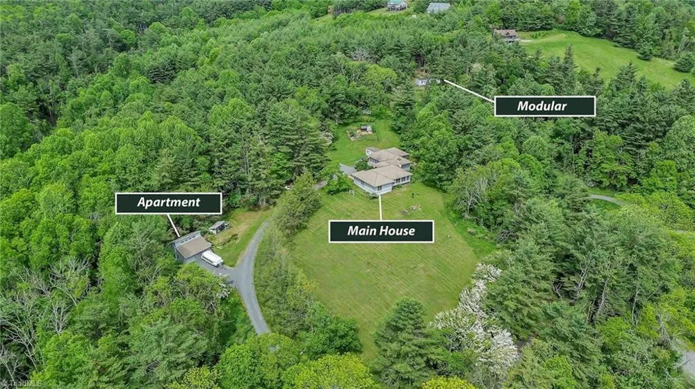 931,935 Don Bare Road Jefferson, NC 28640