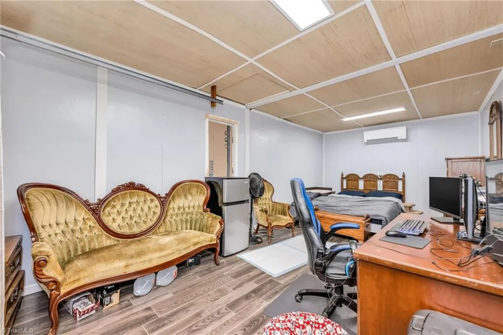 931,935 Don Bare Road Jefferson, NC 28640