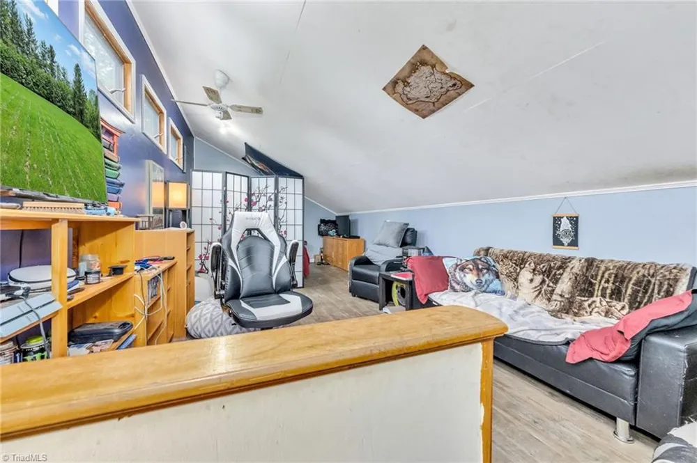 931,935 Don Bare Road Jefferson, NC 28640