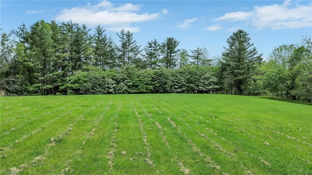 931,935 Don Bare Road Jefferson, NC 28640