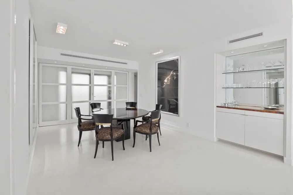 200 Bradley Place #302