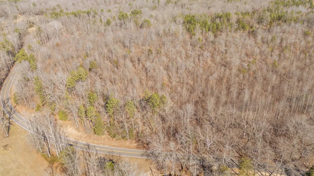 3310 HOLLAND CREEK RD Savannah, TN 38372