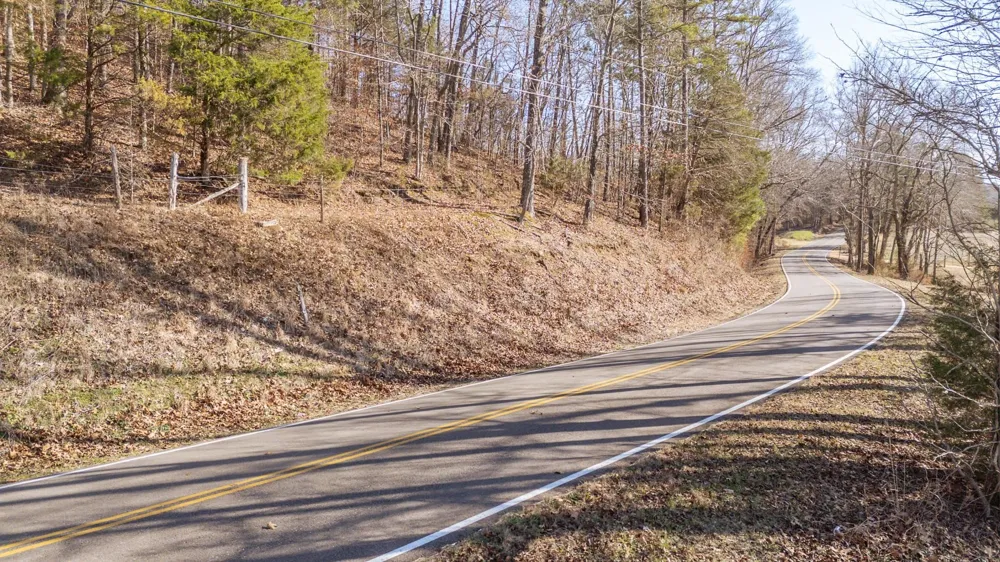 3310 HOLLAND CREEK RD Savannah, TN 38372
