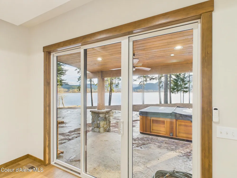1413 E Round Lake Road St. Maries, ID 83861