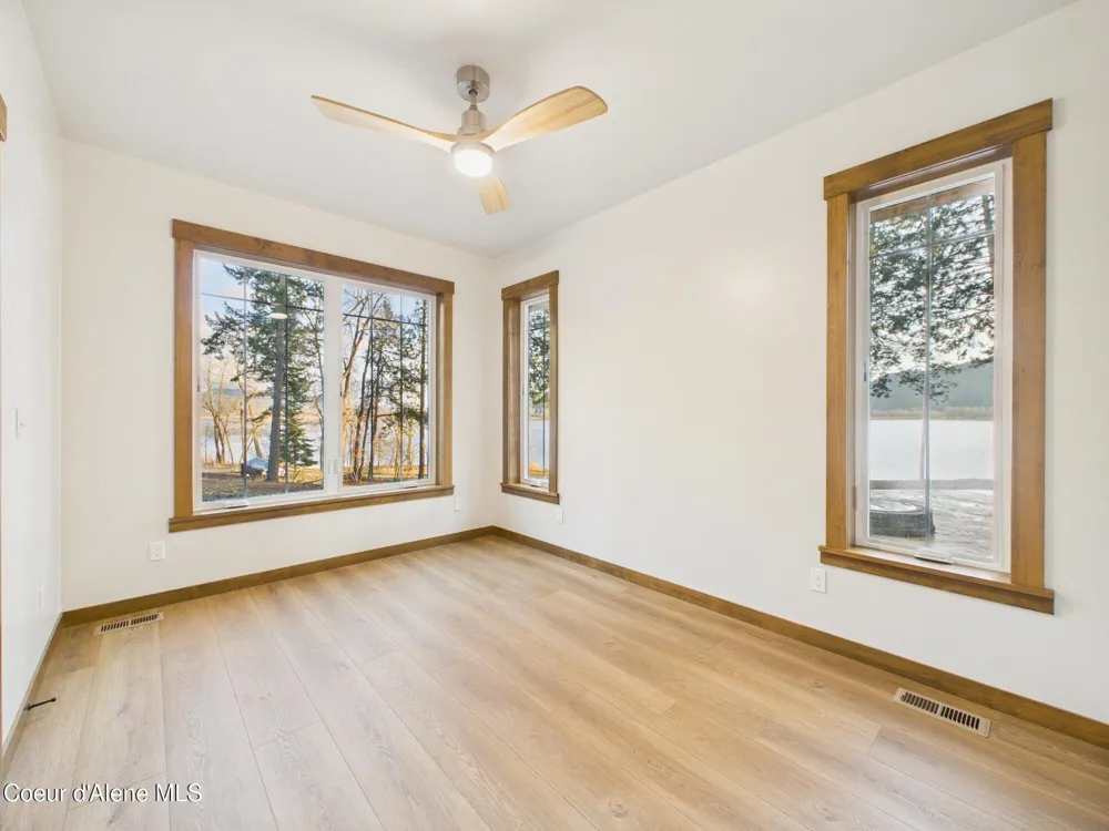 1413 E Round Lake Road St. Maries, ID 83861