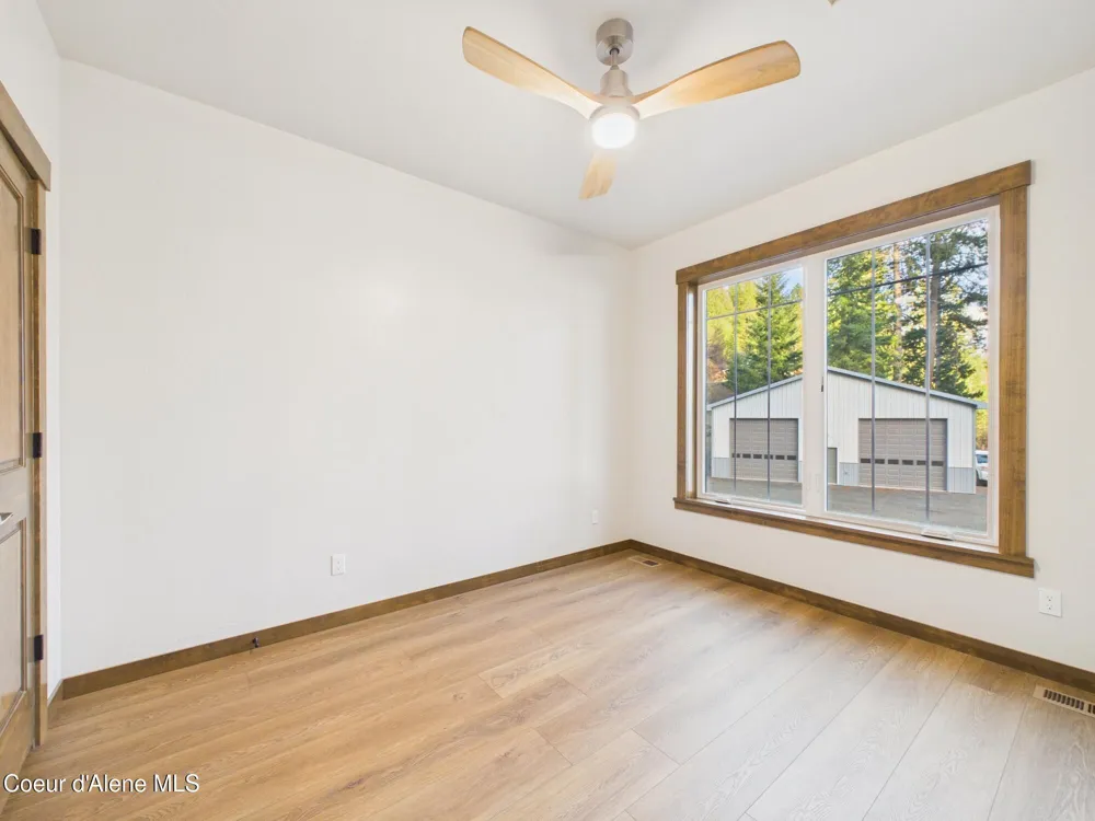 1413 E Round Lake Road St. Maries, ID 83861