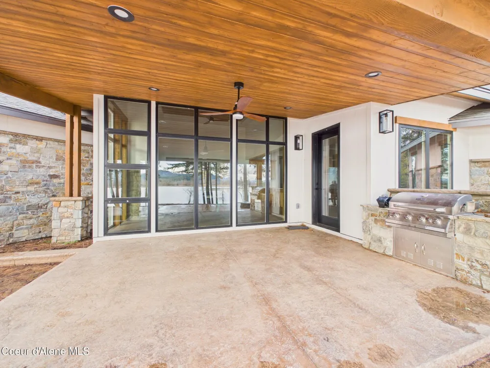 1413 E Round Lake Road St. Maries, ID 83861