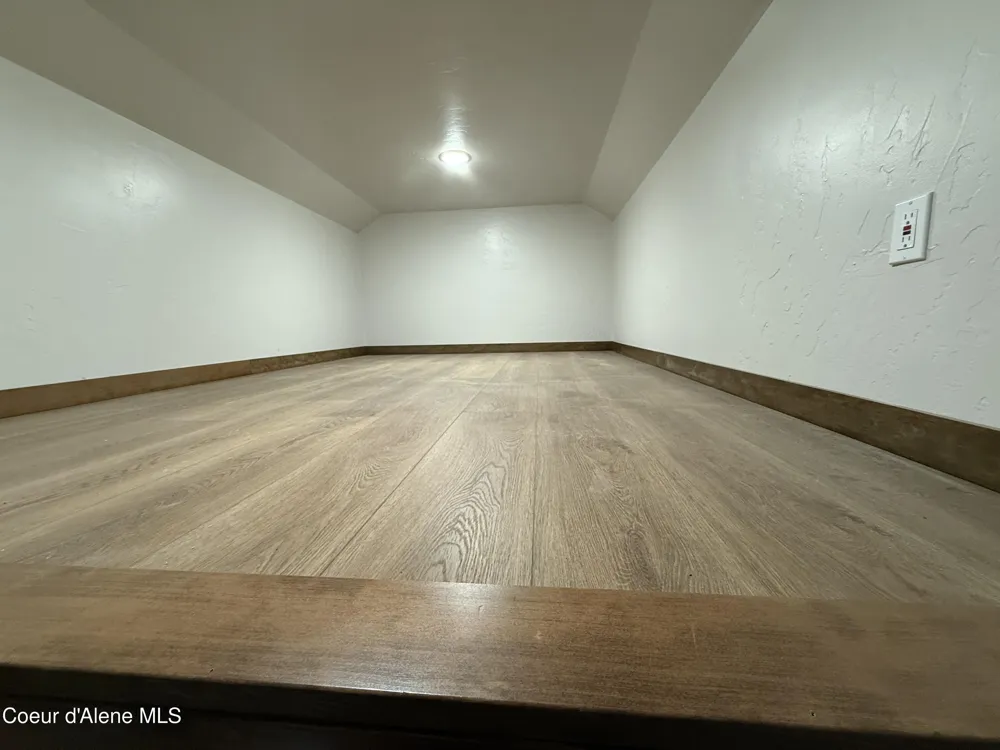 1413 E Round Lake Road St. Maries, ID 83861