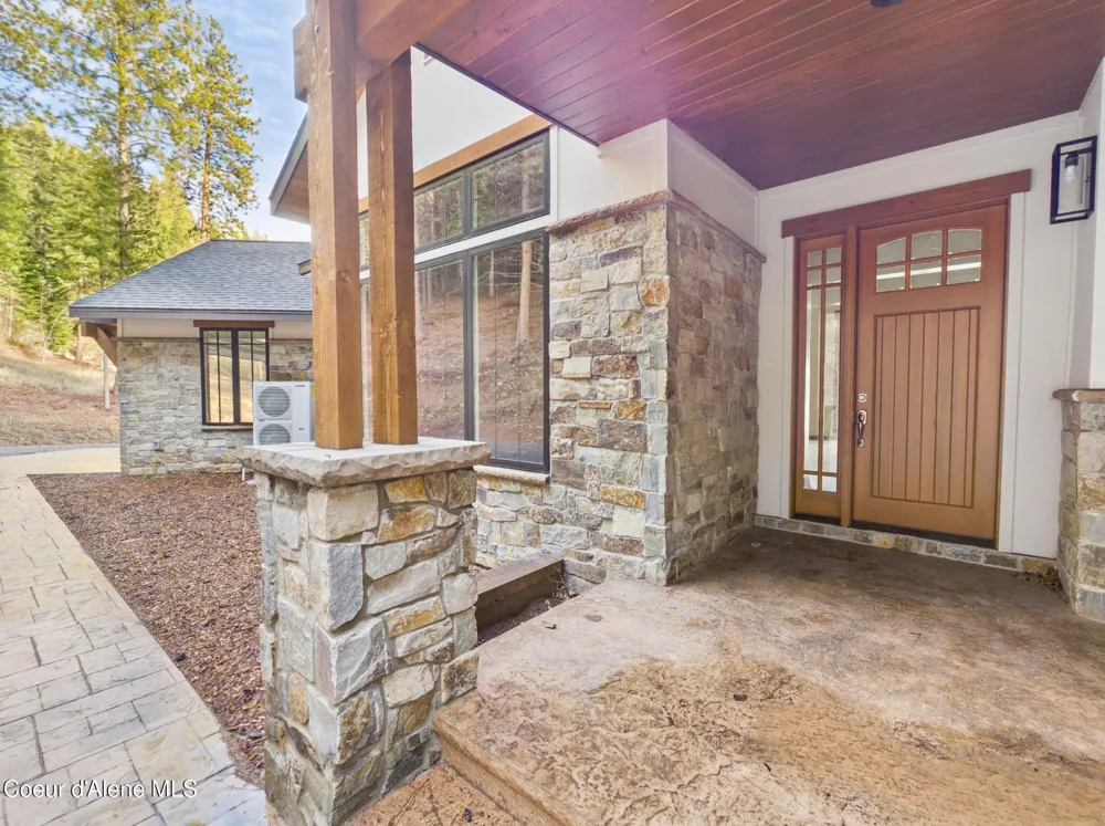 1413 E Round Lake Road St. Maries, ID 83861