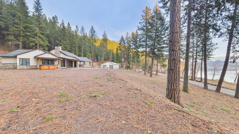 1413 E Round Lake Road St. Maries, ID 83861