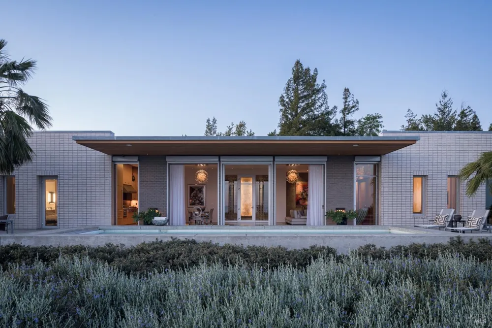 2947 Cavedale Road Glen Ellen, CA 95442