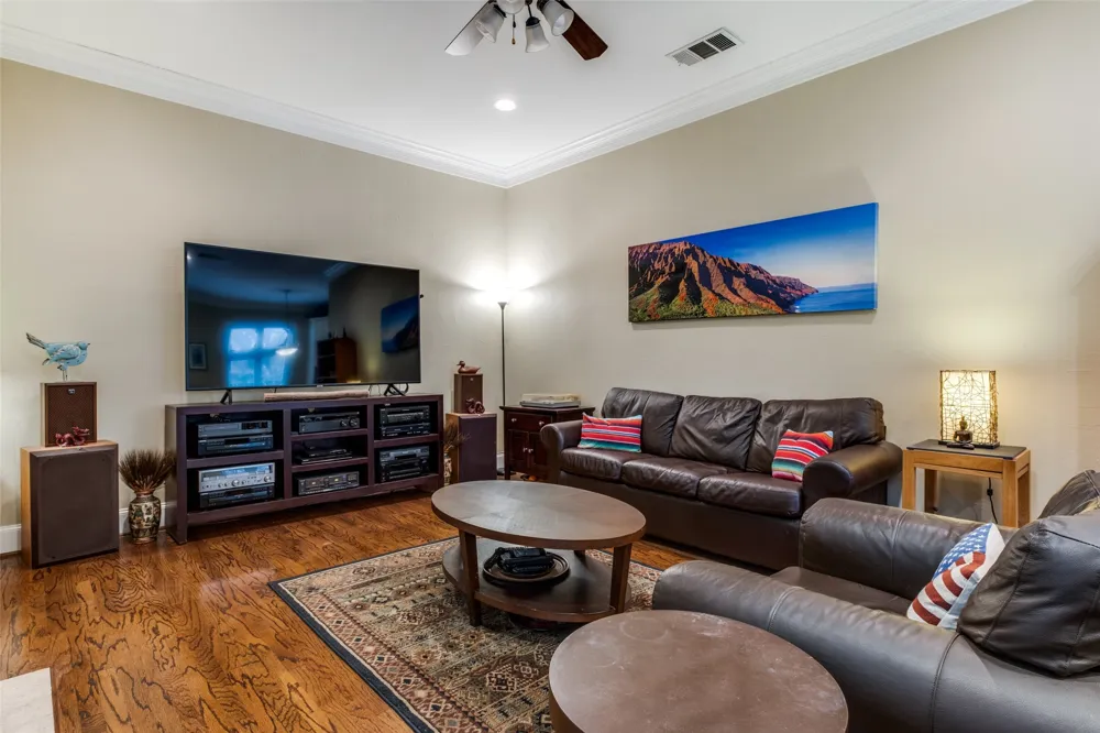 4007 Bowser Avenue #D Dallas, TX 75219