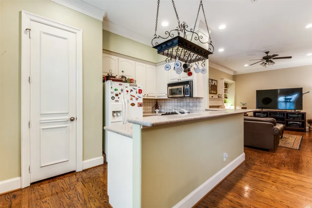 4007 Bowser Avenue #D Dallas, TX 75219