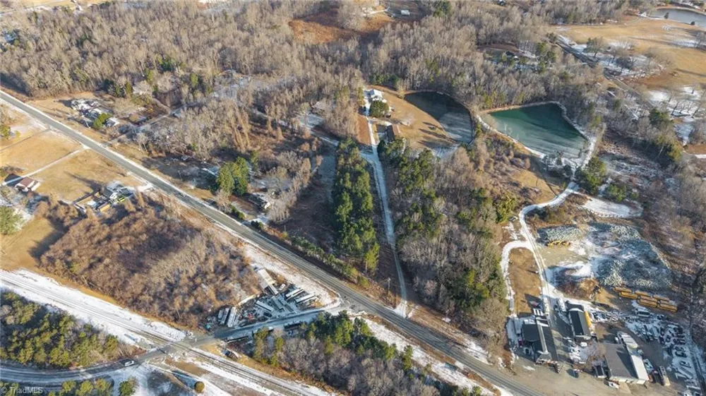 5600 Skyline Avenue Julian, NC 27283