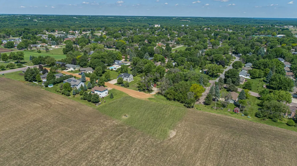 120 Kaukis Drive Le Sueur, MN 56058