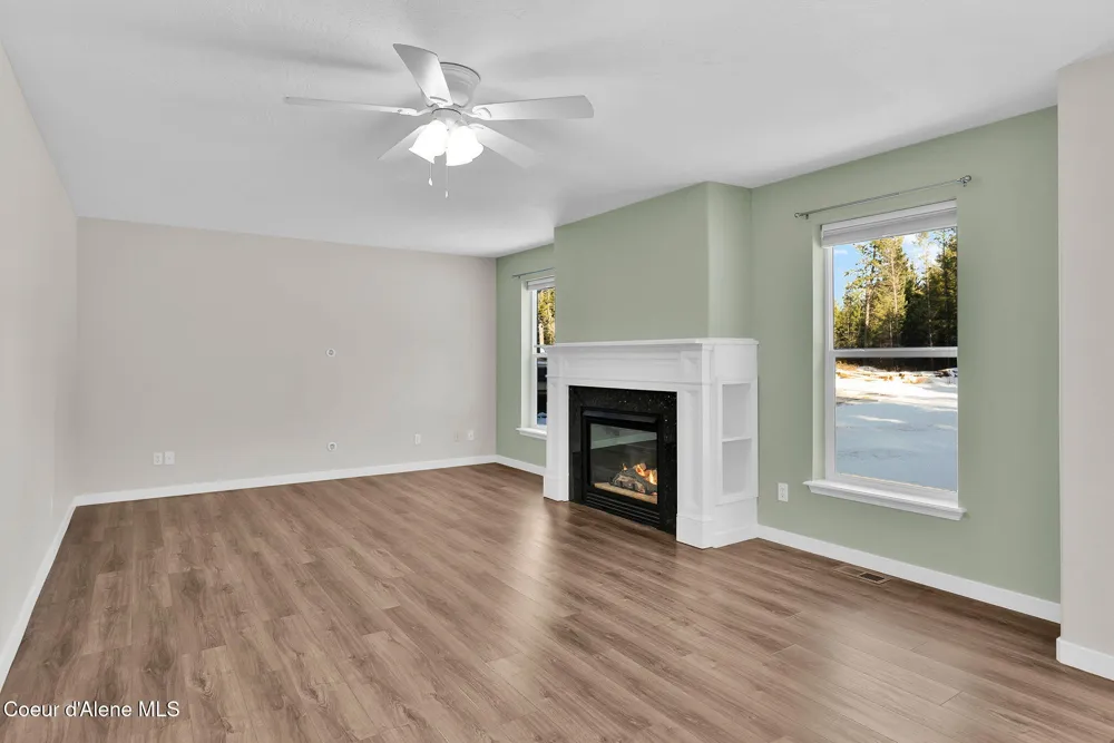 19850 Gunning Road Rathdrum, ID 83858
