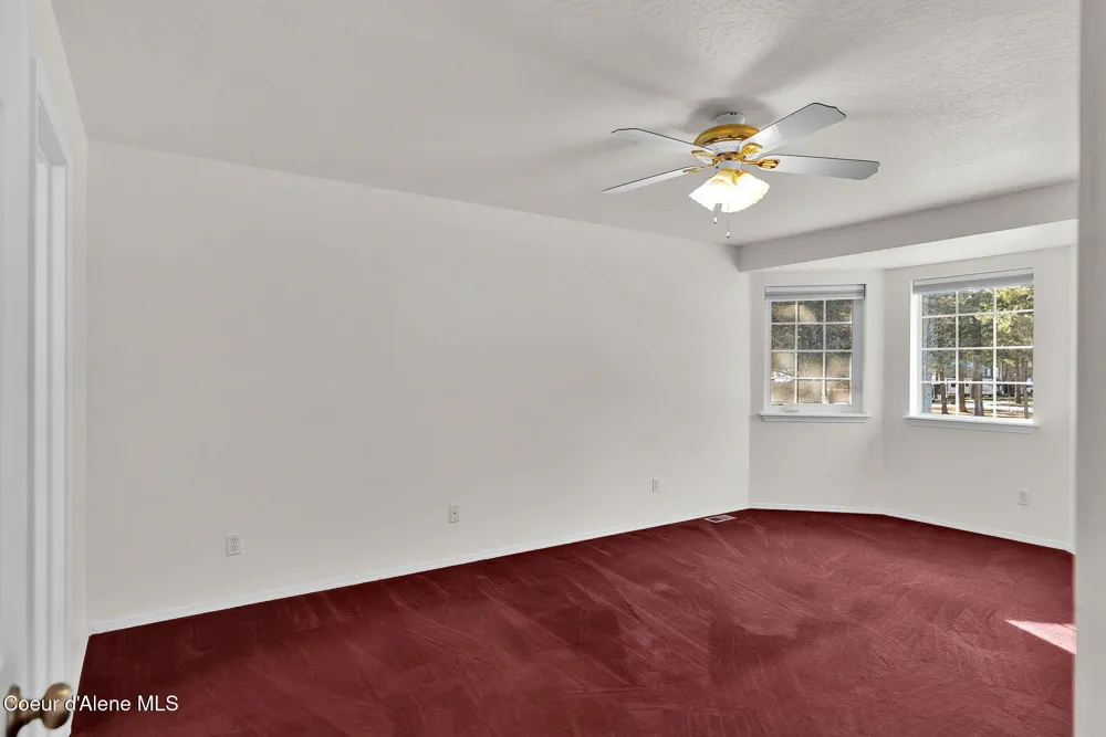 19850 Gunning Road Rathdrum, ID 83858