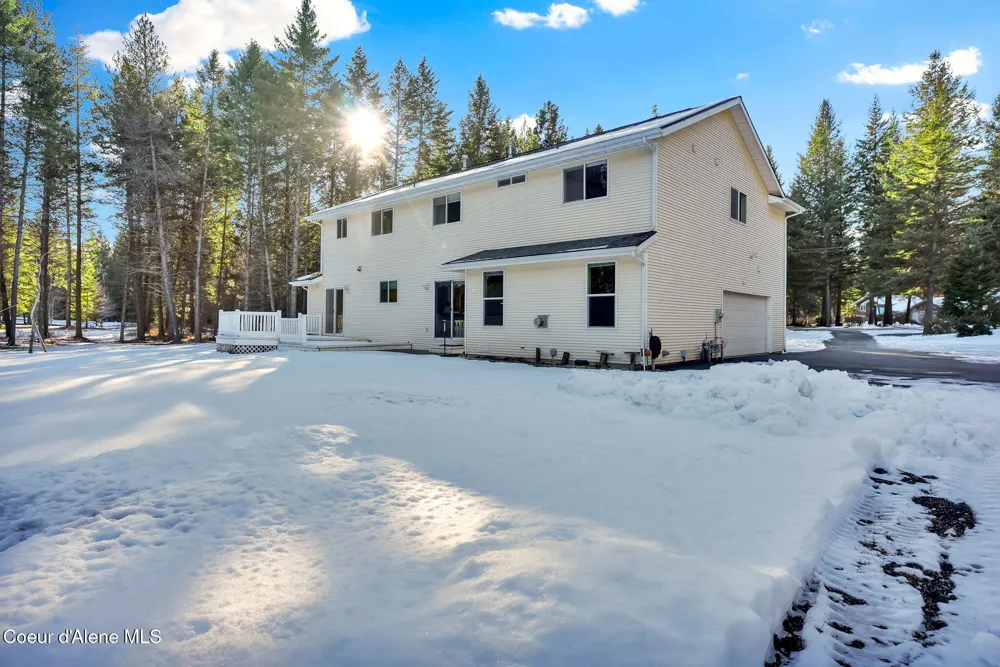 19850 Gunning Road Rathdrum, ID 83858