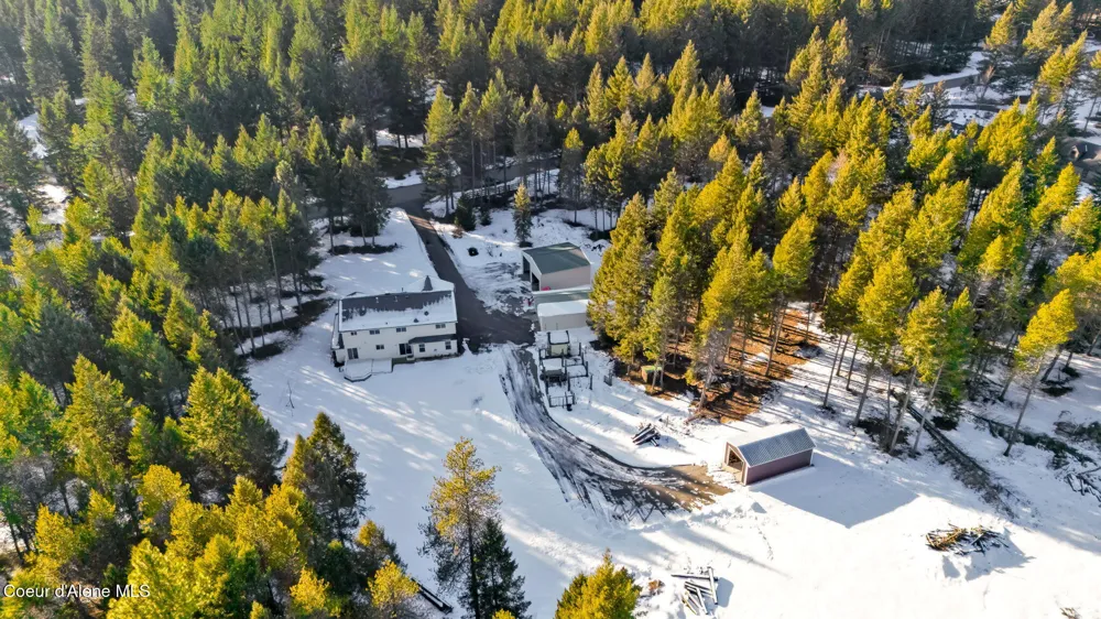 19850 Gunning Road Rathdrum, ID 83858