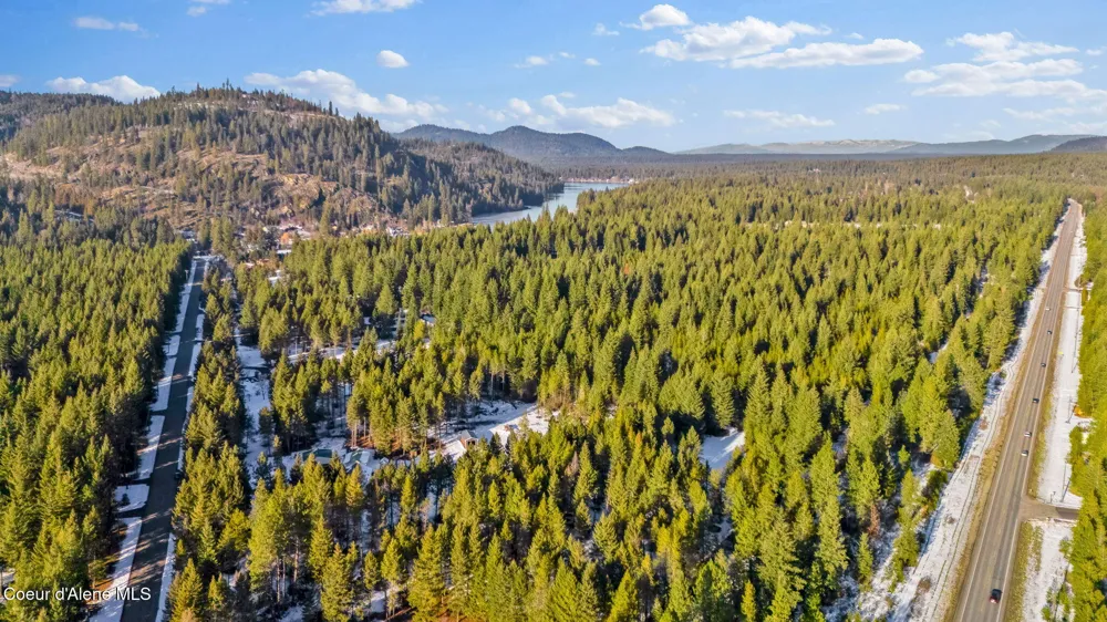 19850 Gunning Road Rathdrum, ID 83858