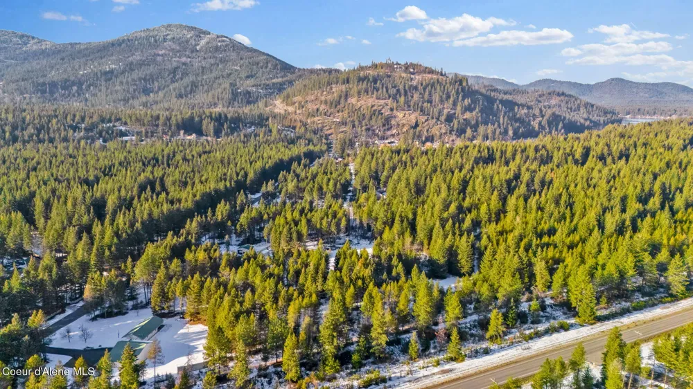 19850 Gunning Road Rathdrum, ID 83858