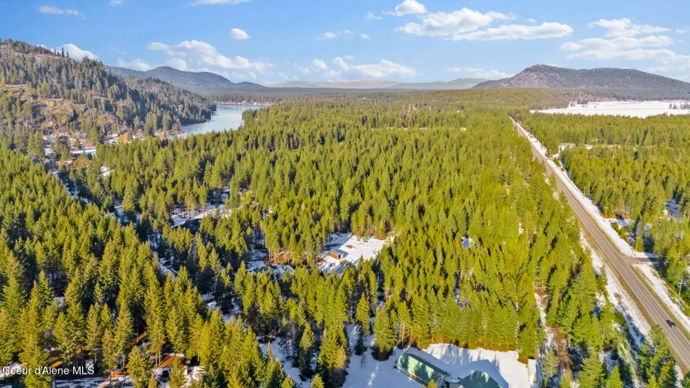 19850 Gunning Road Rathdrum, ID 83858