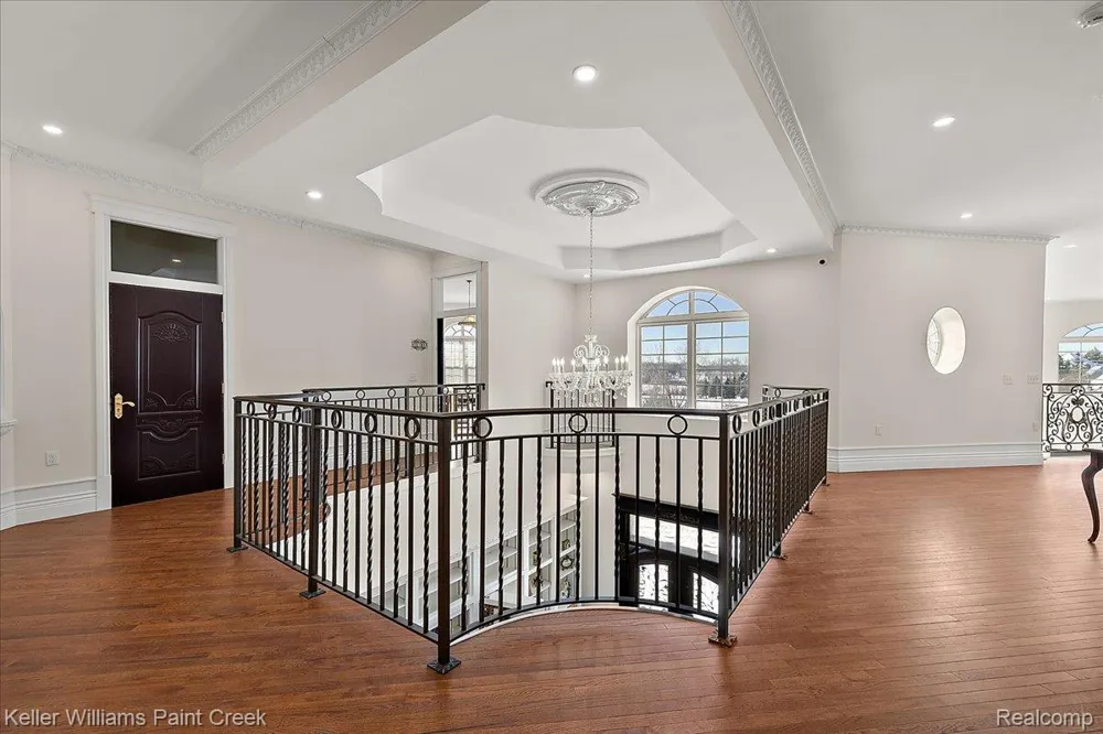 68050 Hillside Lane Washington Township, MI 48095