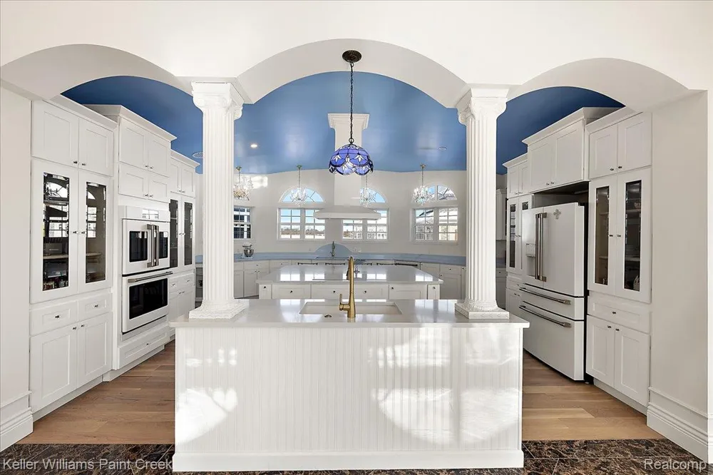 68050 Hillside Lane Washington Township, MI 48095